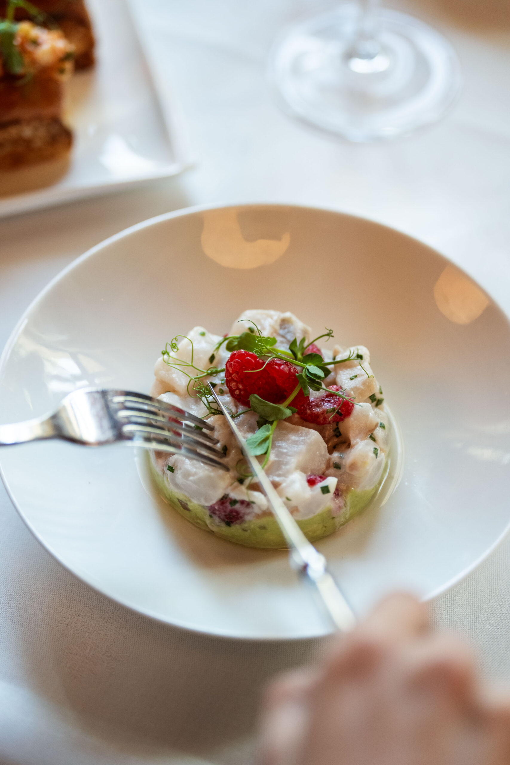 Banquettes dans l'alcôves du restaurant Victoria Paris.